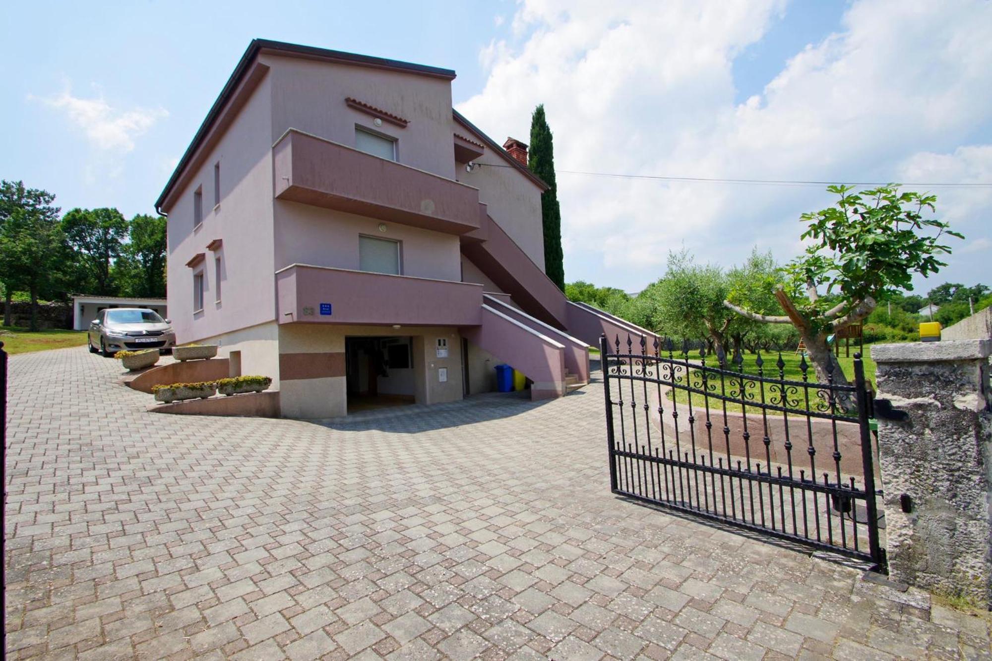 Apartments Nikolina Rakalj Kültér fotó